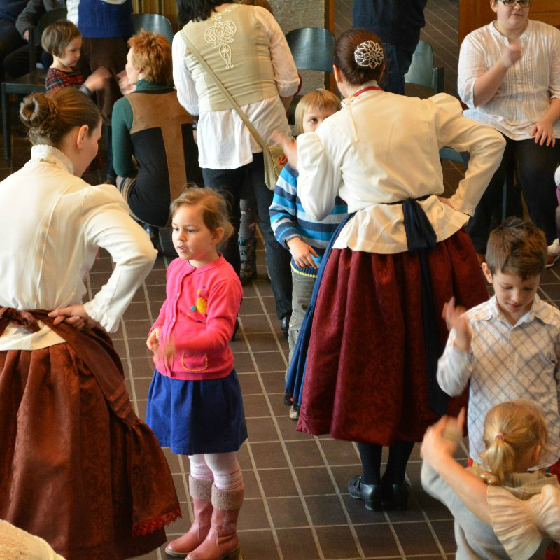 gyerekth 14 099