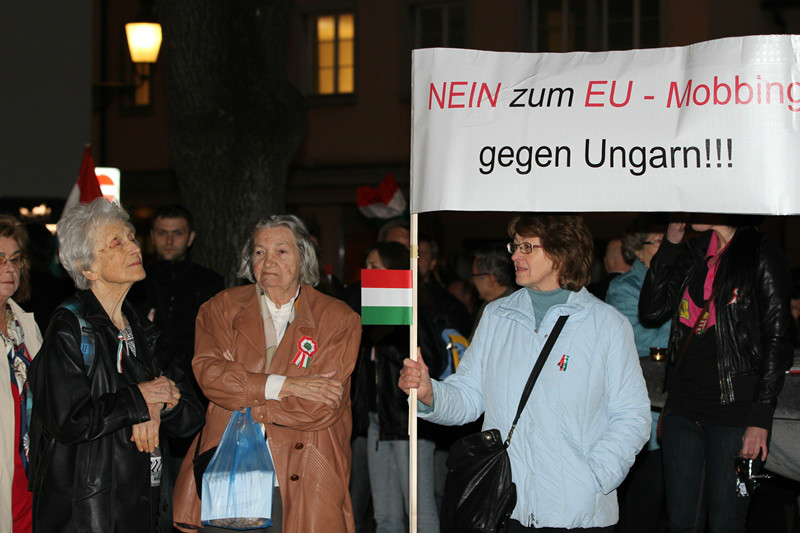 magyardemo 48